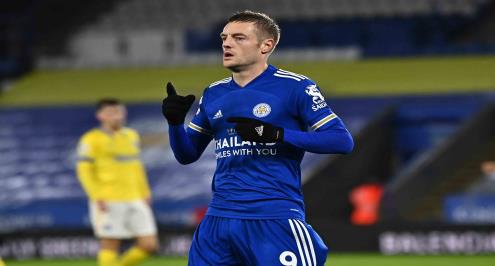 تقارير: جيمي فاردي يرفض عرضًا مغريا من الدوري السعودي